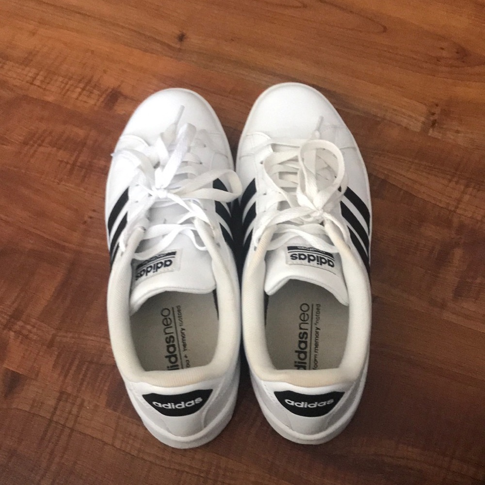 Adidas Neo